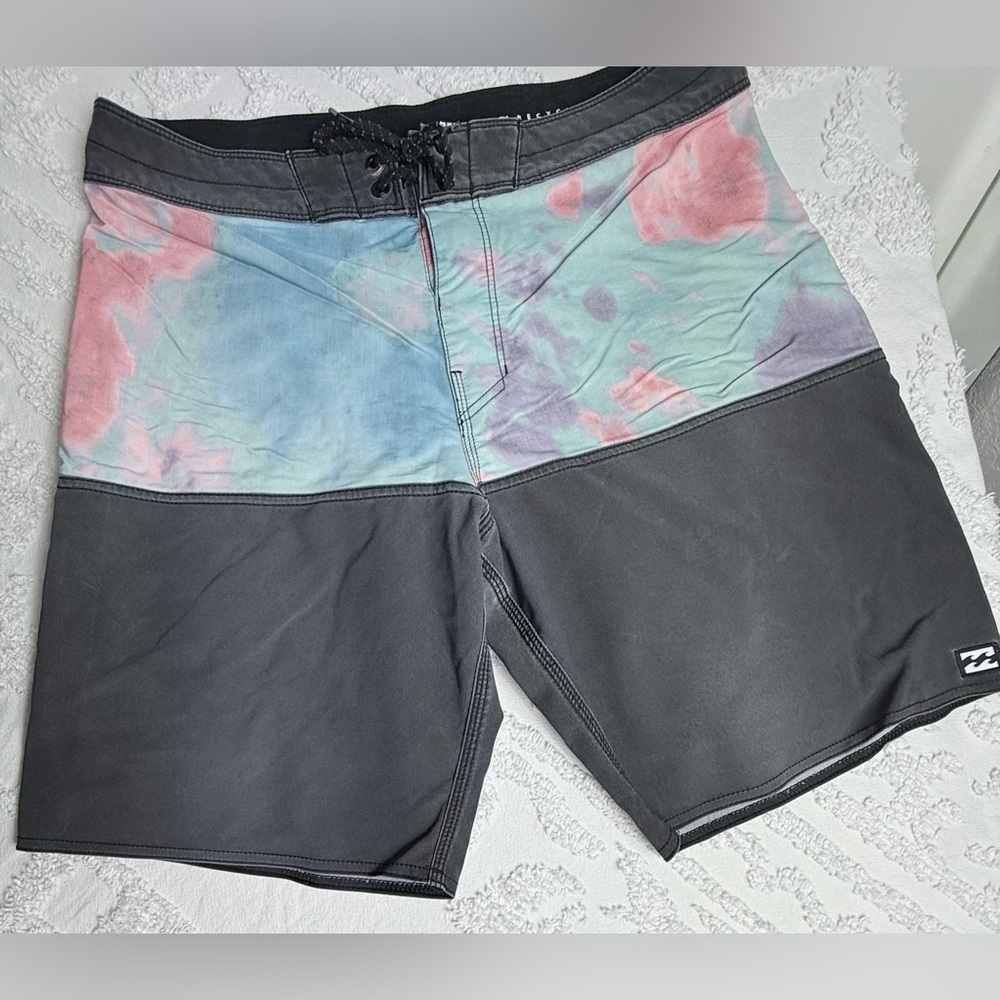 Billabong Men's Multicolor Swim Shorts